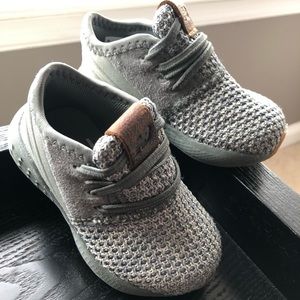 Toddler sneakers